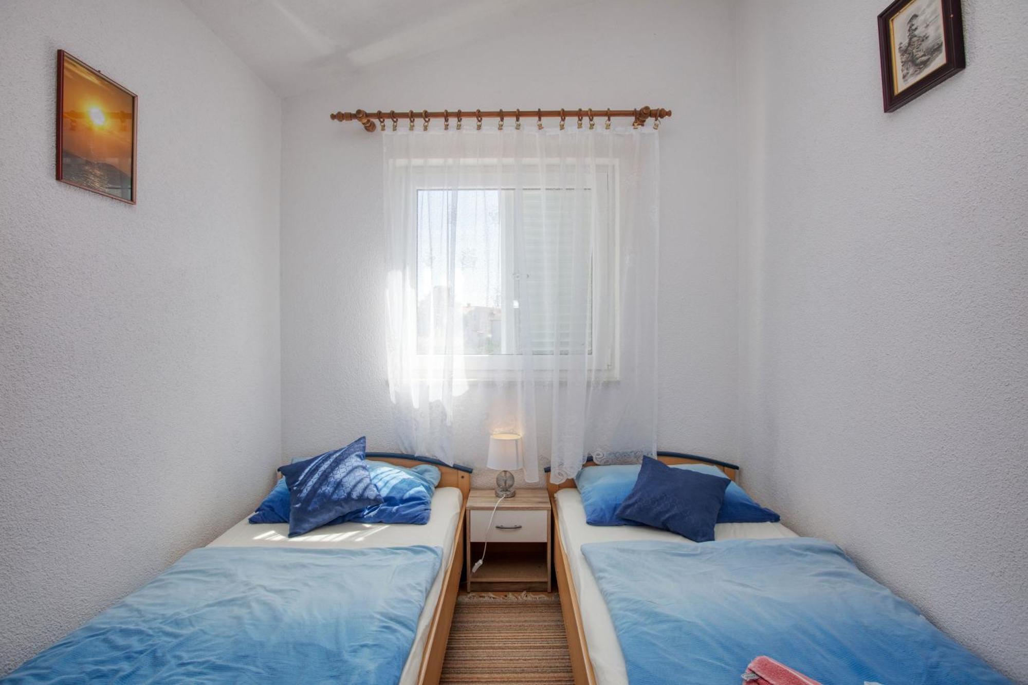 Apartments With A Parking Space Zablace, Sibenik - 4219 Habitación foto