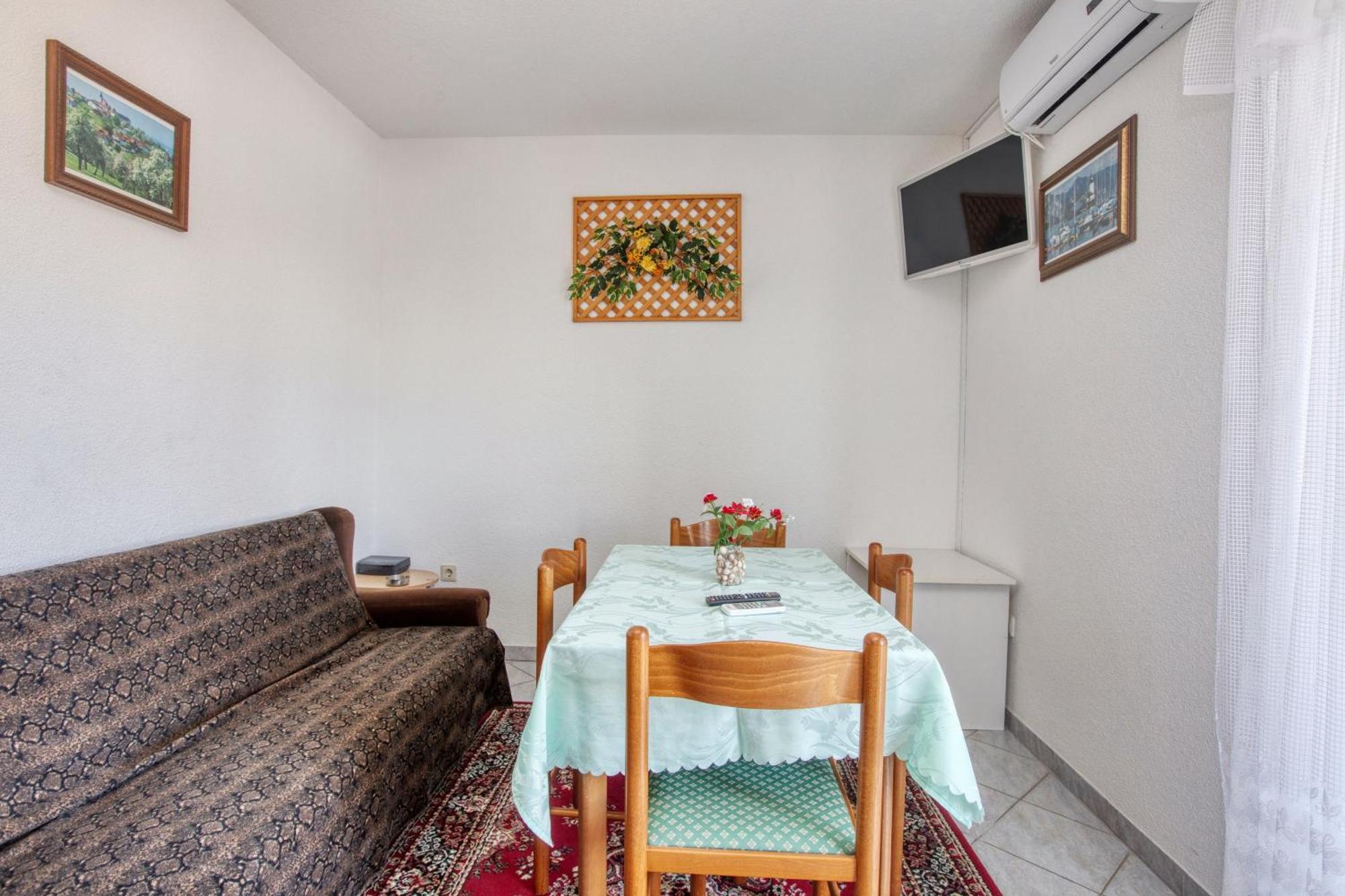 Apartments With A Parking Space Zablace, Sibenik - 4219 Habitación foto